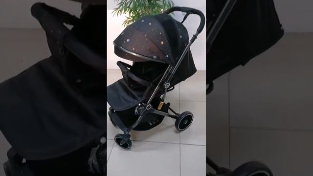 Коляска Luxmom 525 с перекидной ручкой в расцветке чёрный с бриллиантом (краткий обзор)