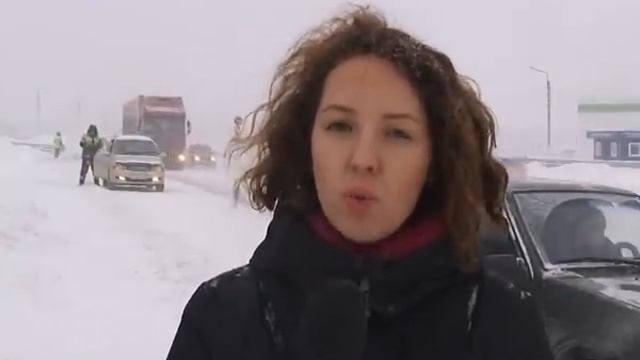 В Алтайский край вернулись метели. Прямое включение с федеральной трассы смотреть онлайн