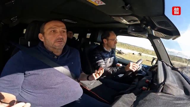 Mercedes EQG (2023) | Die erste Mitfahrt in der elektrischen G-Klasse | mit Thomas Geiger смотреть онлайн