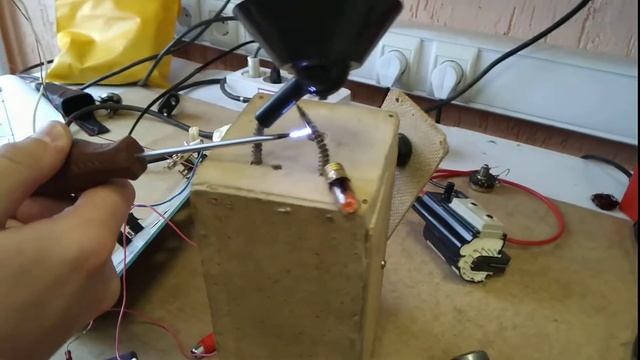 Радиокружок - Высоковольтный блокинг-генератор смотреть онлайн