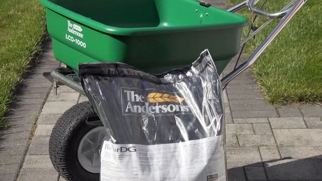 What is the BEST LAWN Fertilizer - STOP Wasting Money! смотреть онлайн