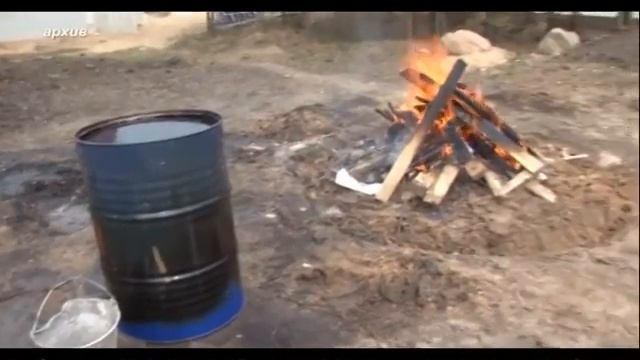 Cпасатели напоминают о том, что сжигание прошлогодней травы может привести к печальным последствиям смотреть онлайн