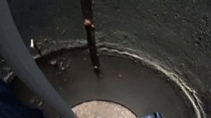 как углубить колодец что бы воду не откачать