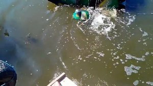 задний ход в водомётном катере /Back up on the jet boat