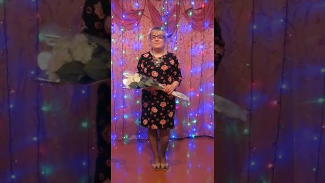 Видео-песня "Белые розы",в исполнении Марии Николаевны Смирновой смотреть онлайн