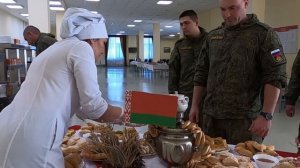 Чем кормят моряков-черноморцев.