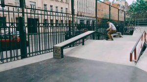 FS Tailslide. Трюк на скейте. DC Plaza на Введенской, СПб