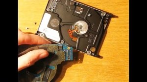 как почистить контакты винчестера Seagate для ноутбука