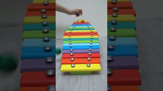 Xylophone marble run Oddly Satisfying смотреть онлайн