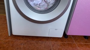КАК УСТРАНИТЬ ВИБРАЦИЮ В СТИРАЛЬНОЙ МАШИНЕ,ЧТОБ НЕ ПРЫГАЛА И НЕ ЕЗДИЛА!!!???