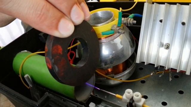 Холодная реактивная электрическая плазма + магнит смотреть онлайн