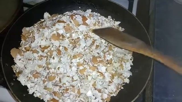 СКОРЛУПА ДЛЯ КУР смотреть онлайн