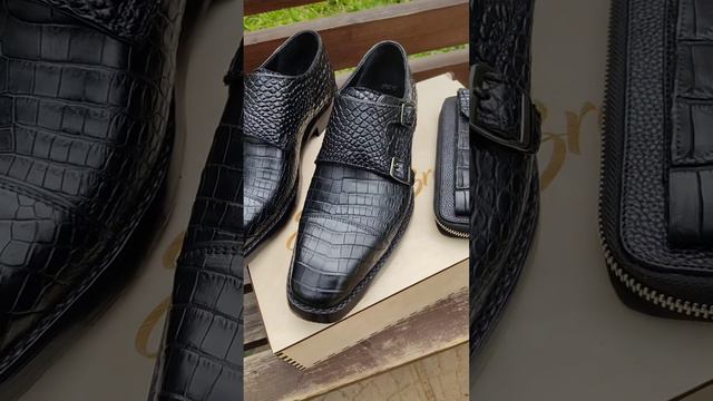 Завершил работу над парой из кожи крокодила 🐊🐊 #handmadeboots #leatherworks смотреть онлайн