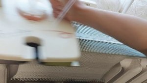 Поперечное вязание детской юбки на 1 фонтурной вязальной машине в складку