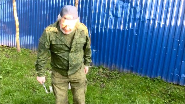 Воткнул нож в железный забор и вляпался в дерьмо смотреть онлайн