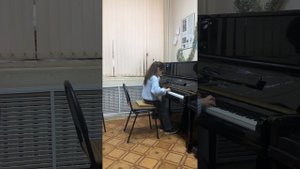 В. Коровицын. Падают листья. Исп. Аракелян Аня