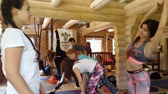 ВІДЕОЗВІТ інструкторських курсів з йоги ЮРІЯ СУЛИКА (Карпати, червень 2017) смотреть онлайн