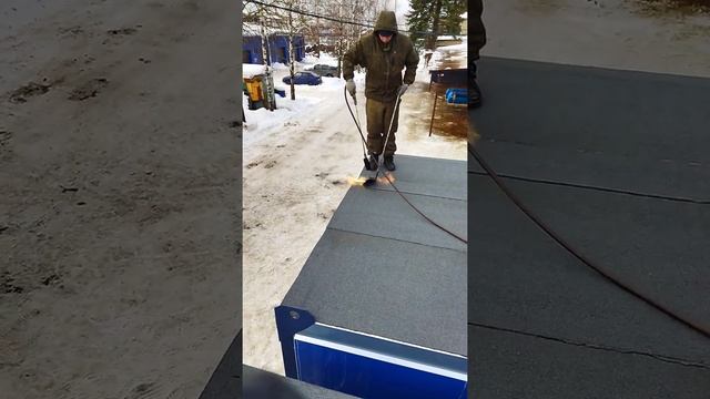 Монтаж мягкой кровли на контейнер смотреть онлайн