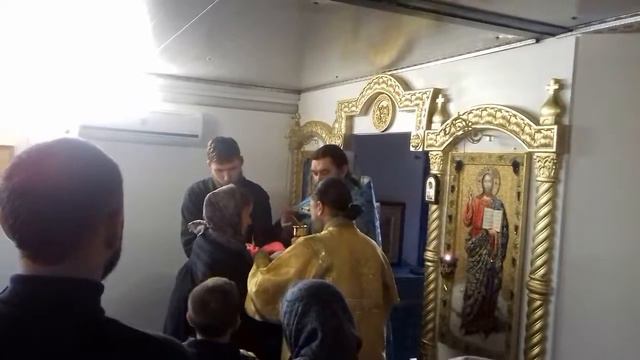 Воскресеная Литургия. Причастие смотреть онлайн