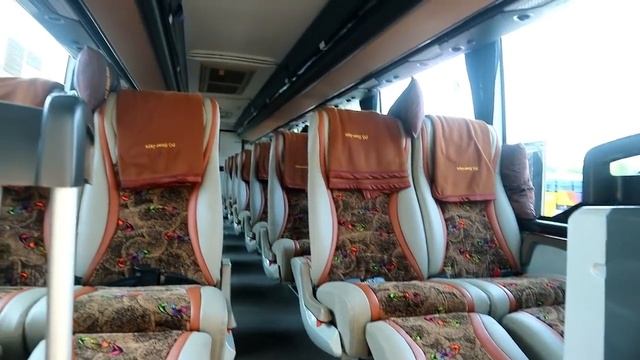 Surabaya - Jakarta coba Bis baru SINAR JAYA executive class смотреть онлайн