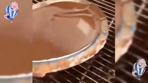 Как приготовить шоколад в форме яйца ????