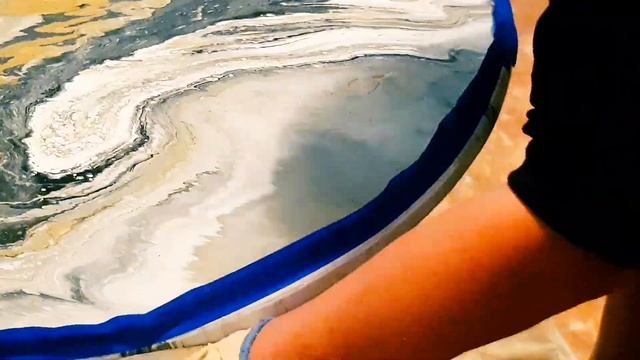 Столик под мрамор смотреть онлайн