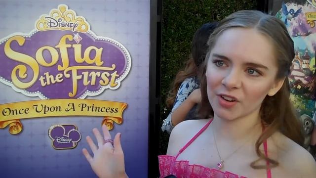 "Sofia The First" Movie Premiere - Darcy Rose Byrnes (Amber) смотреть онлайн