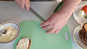 Бутерброды с огурцом и помидором закуска смак