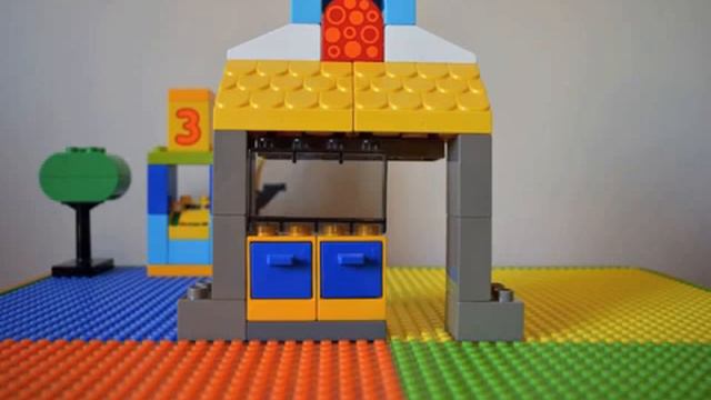 Лего Дупло: Строим заправку (LEGO Duplo Gas station) смотреть онлайн