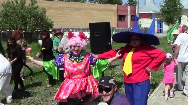 Рисунки на асфальте (1 июня Сернур)