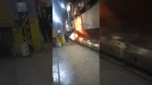 Технологии литейного производства, заливка форм жидким металлом для получения отливок