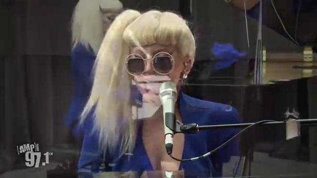 Lady Gaga - You And I(Live at Amp Radio)