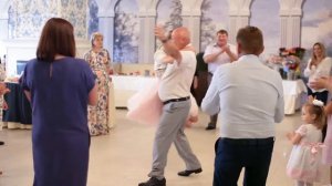 ведущий Александр Доманцевич