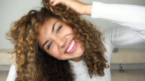 Кудрявые волосы. Секреты ухода за кудрями. (12+)