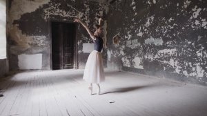 Нежный красивый танец! Завораживает