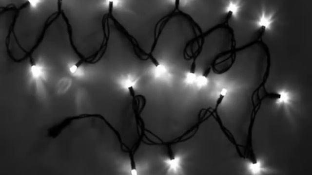 Уличная белая гирлянда 10 метров Черный кабель смотреть онлайн