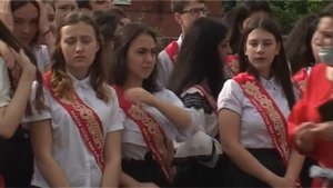 В Армавире прозвучали «Последние звонки» для 784 выпускников 11-х классов