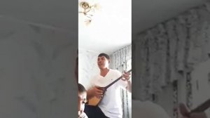 Черный Аман. Домбыра.
