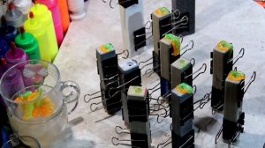 Цвет морковный салат | Литьё двухцветных силиконовых приманок | #приманки #softbaits