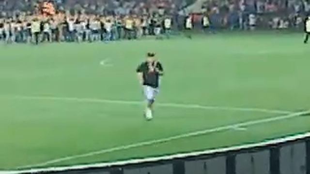 Шахтер-Черноморец!!!Болельщики срываются поздравить любимую команду-Шахтер смотреть онлайн