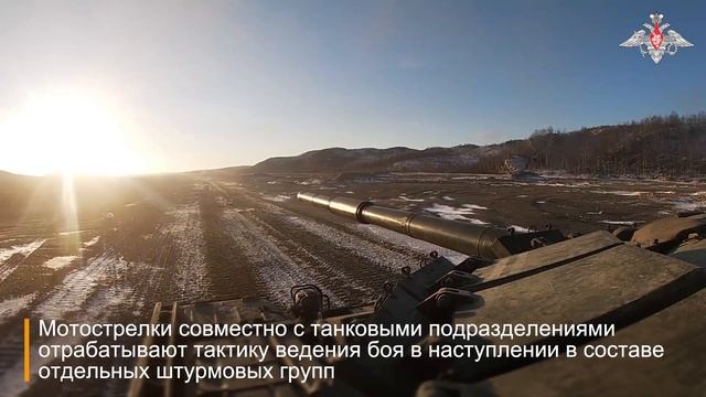 На полигонах СФ мобилизованные отрабатывают боевое слаживание отделений во взаимодействии с танками