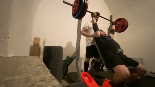 170 kg / 378 lbs shoulder press 20 years old @103kg bodyweight смотреть онлайн