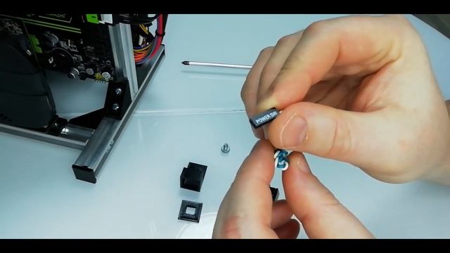 Кнопка для открытого стенда ПК.