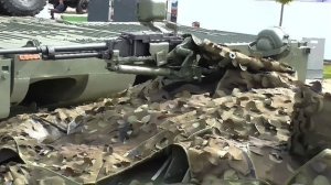 Танк Т-72Б3 с минным тралом ТМТ-К на "алюминиевом ковре" КРВД. Форум "Армия-2020".