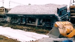 ВЫГРУЗКА щебня из ( Вагона-Самосвала ) ДУМПКАР.