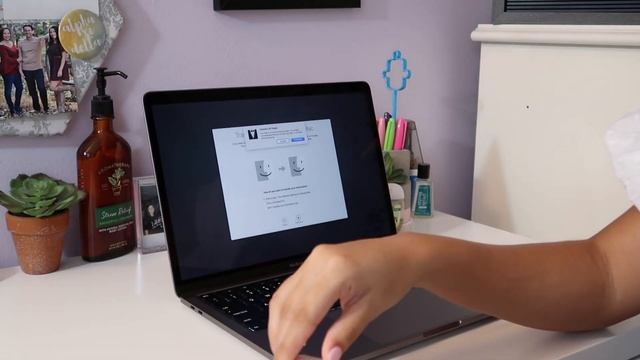 UNBOXING MY 2020 MACBOOK PRO + CUSTOMIZATION смотреть онлайн