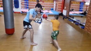 Малыши кикбоксёры