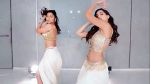 kuzu kuzu Nora fatehi and Sonali Bhadauria new dance video_belly dancing