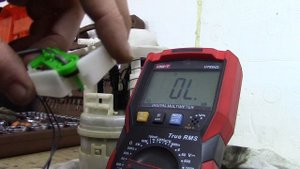 Nissan Almera III (G15) или Renault Logan? Уровень топлива.