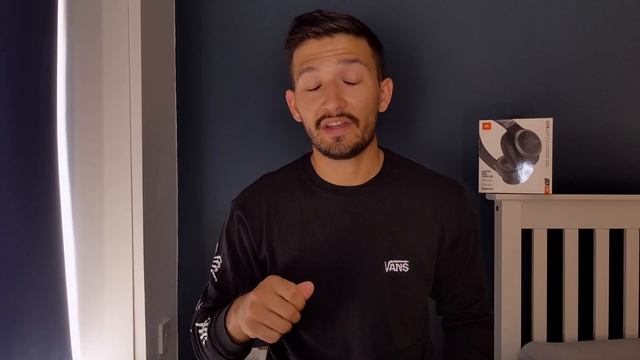 JBL Live 660 Review - Amazing Value смотреть онлайн